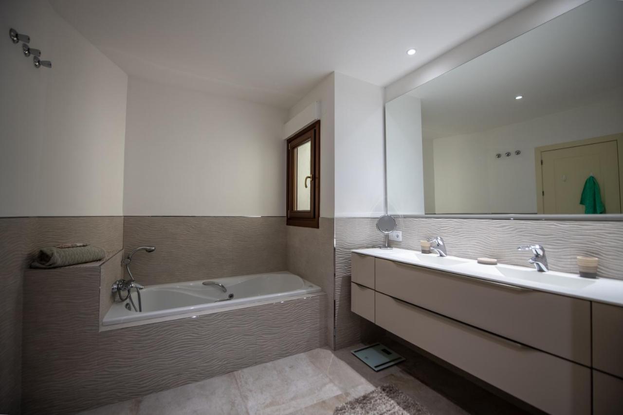 Luxury Apartment At Lomas Del Rey, Puente Romano Marbella Dış mekan fotoğraf